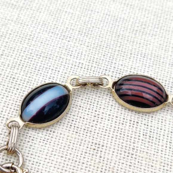 Vintage art glass scarabs bracelet - Picture 5 of 9